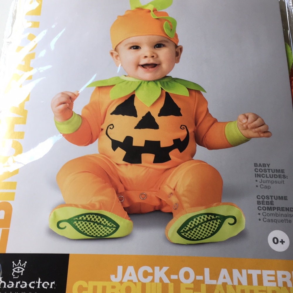 Adorable Halloween Jack-o-lantern costume
